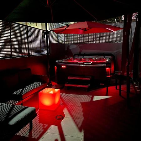 Nogalera Quintessence Apartment With Private Parking By Namaste Elite Torremolinos Eksteriør bilde