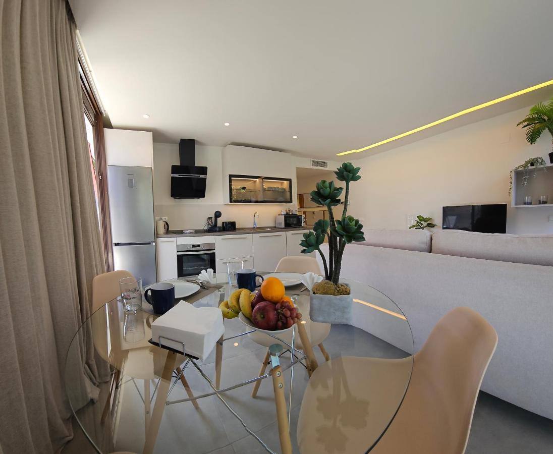 Nogalera Quintessence Apartment With Private Parking By Namaste Elite Torremolinos Eksteriør bilde