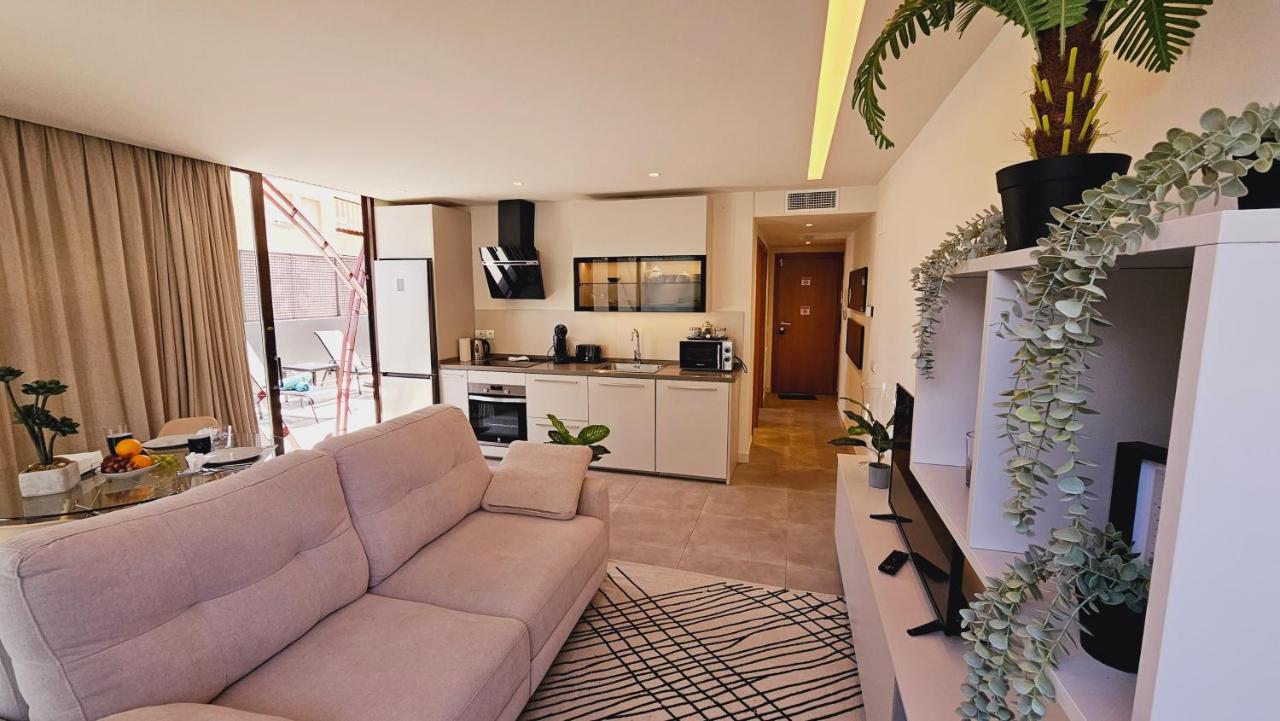 Nogalera Quintessence Apartment With Private Parking By Namaste Elite Torremolinos Eksteriør bilde
