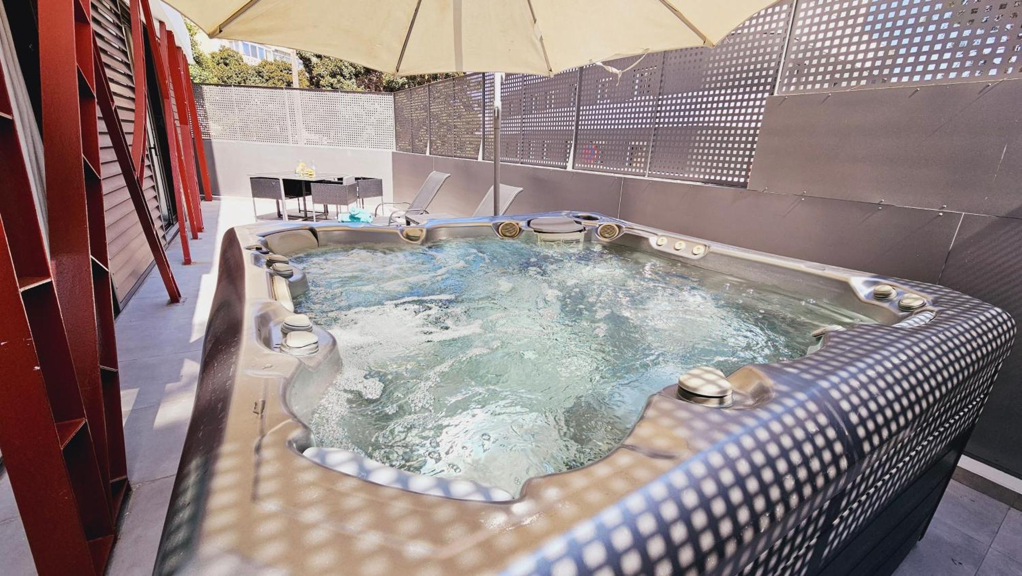 Nogalera Quintessence Apartment With Private Parking By Namaste Elite Torremolinos Eksteriør bilde