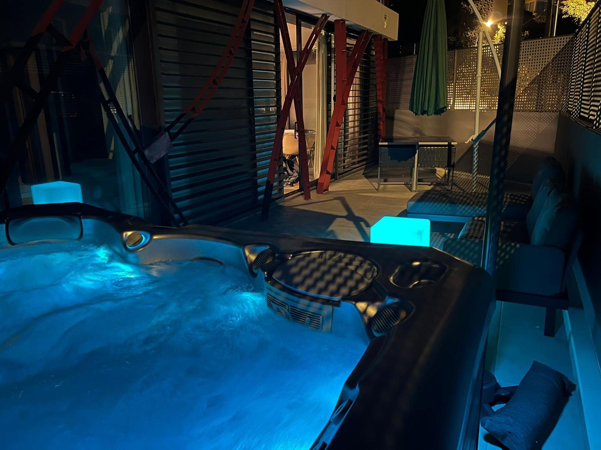 Nogalera Quintessence Apartment With Private Parking By Namaste Elite Torremolinos Eksteriør bilde